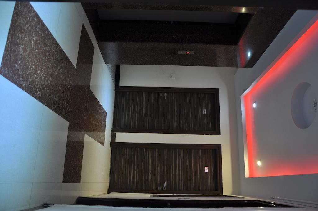 Hotel Metro Dźajpur Zewnętrze zdjęcie