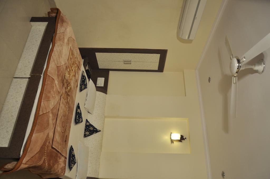 Hotel Metro Dźajpur Zewnętrze zdjęcie