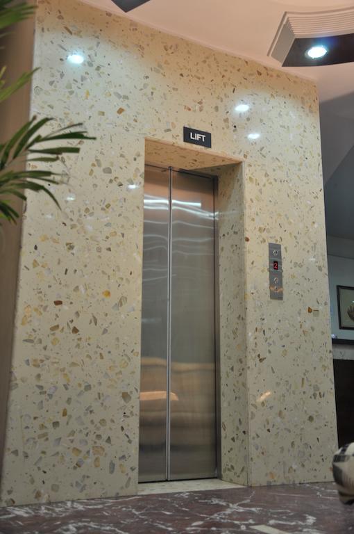 Hotel Metro Dźajpur Zewnętrze zdjęcie